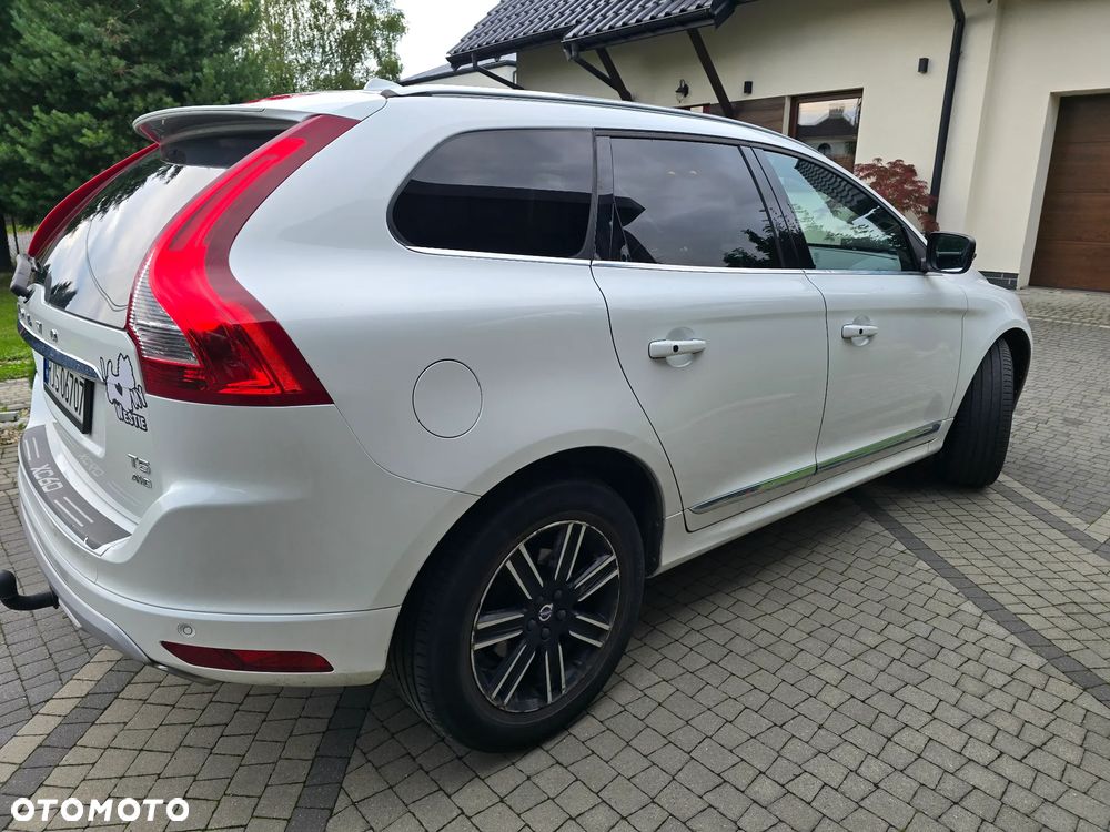 Volvo XC 60 T5 AWD Drive-E Momentum - 5