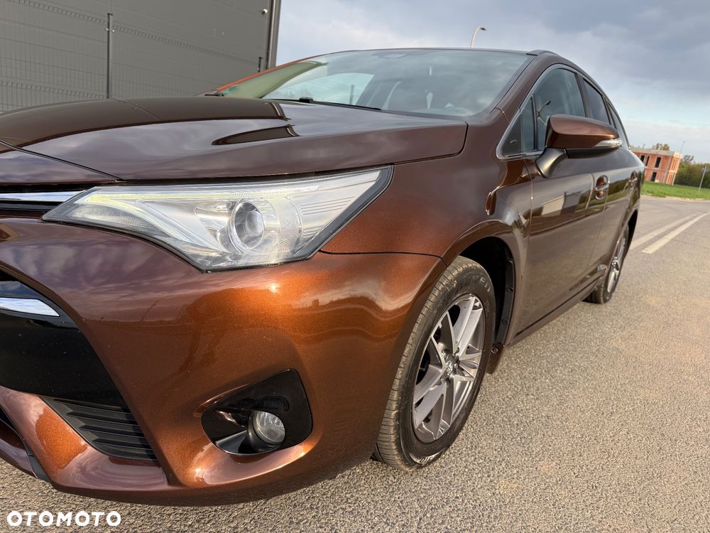 Toyota Avensis - 19