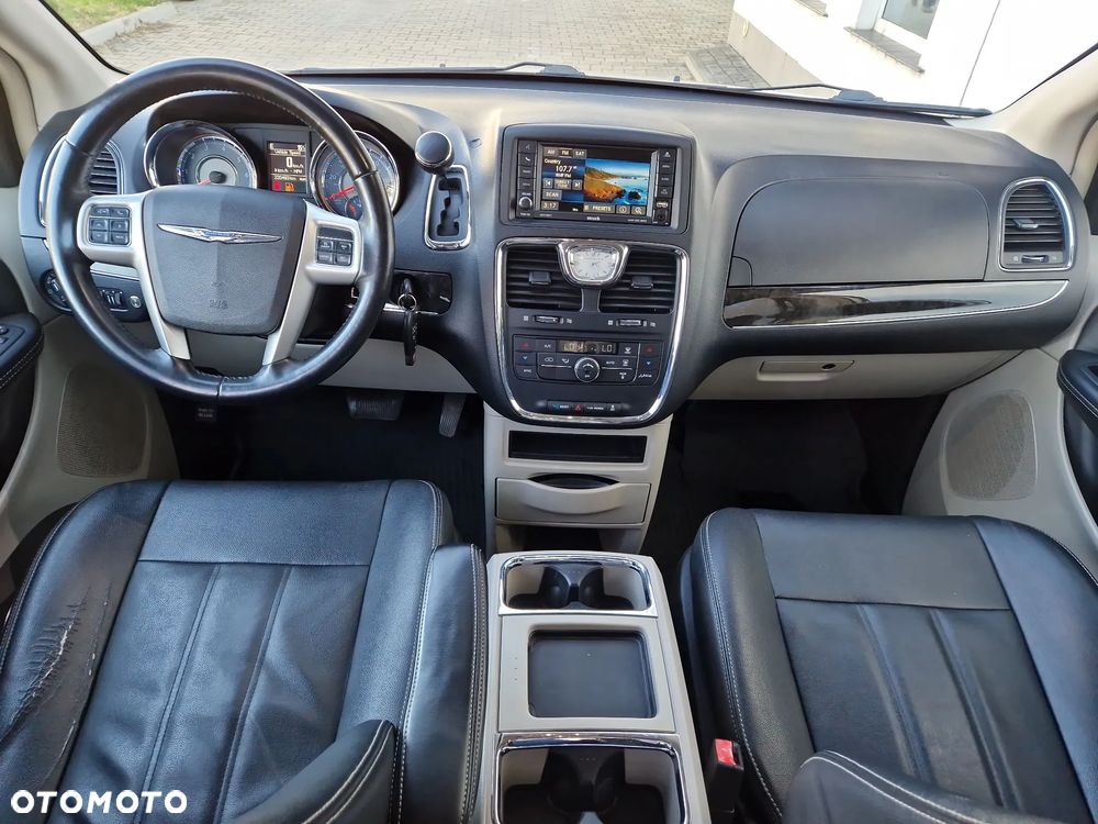 Chrysler Town & Country 3.6 Touring - 19