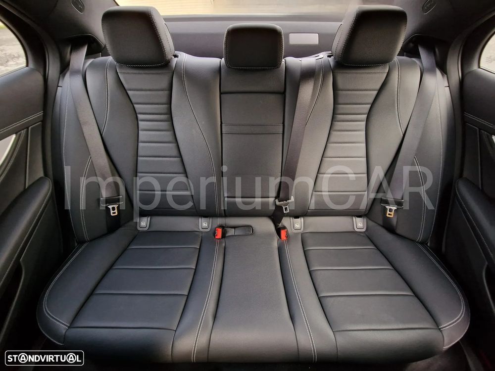 Mercedes-Benz E 300 de 4Matic 9G-TRONIC AMG Line - 25