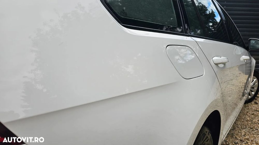 Volkswagen Golf 1.6 TDI - 12