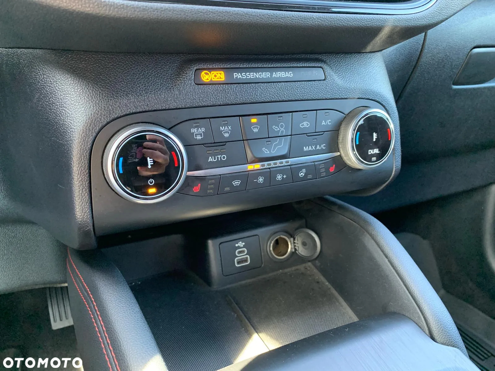 Ford Kuga 2.5P PHEV FWD ST-Line - 14