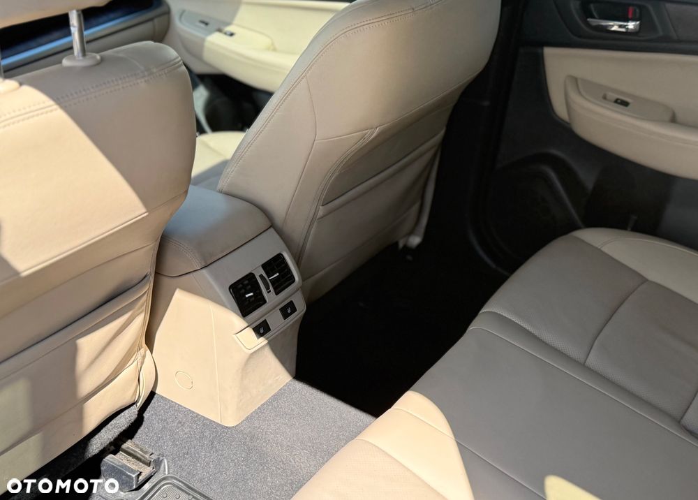 Subaru Outback - 25
