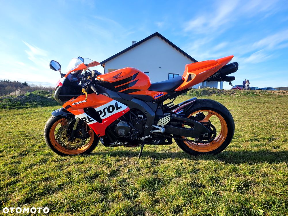 Honda CBR - 1
