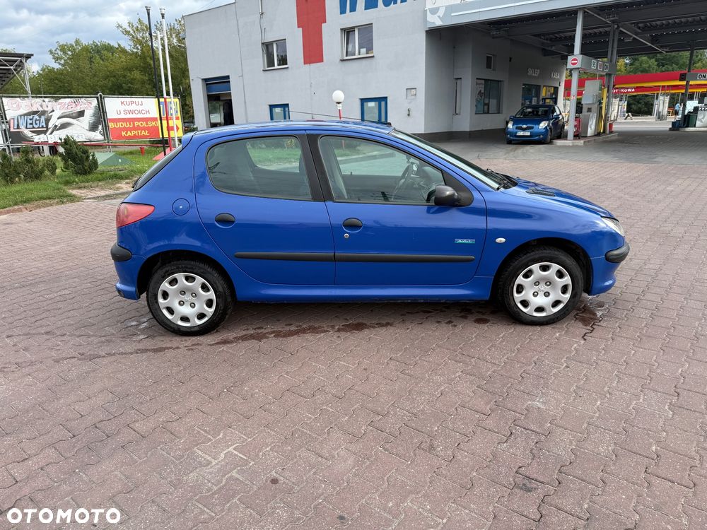 Peugeot 206 1.1 XR Presence - 6