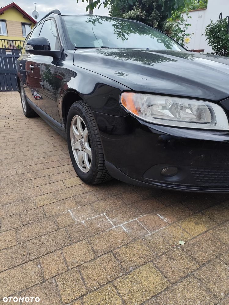 Volvo V70 2.0 Kinetic - 1