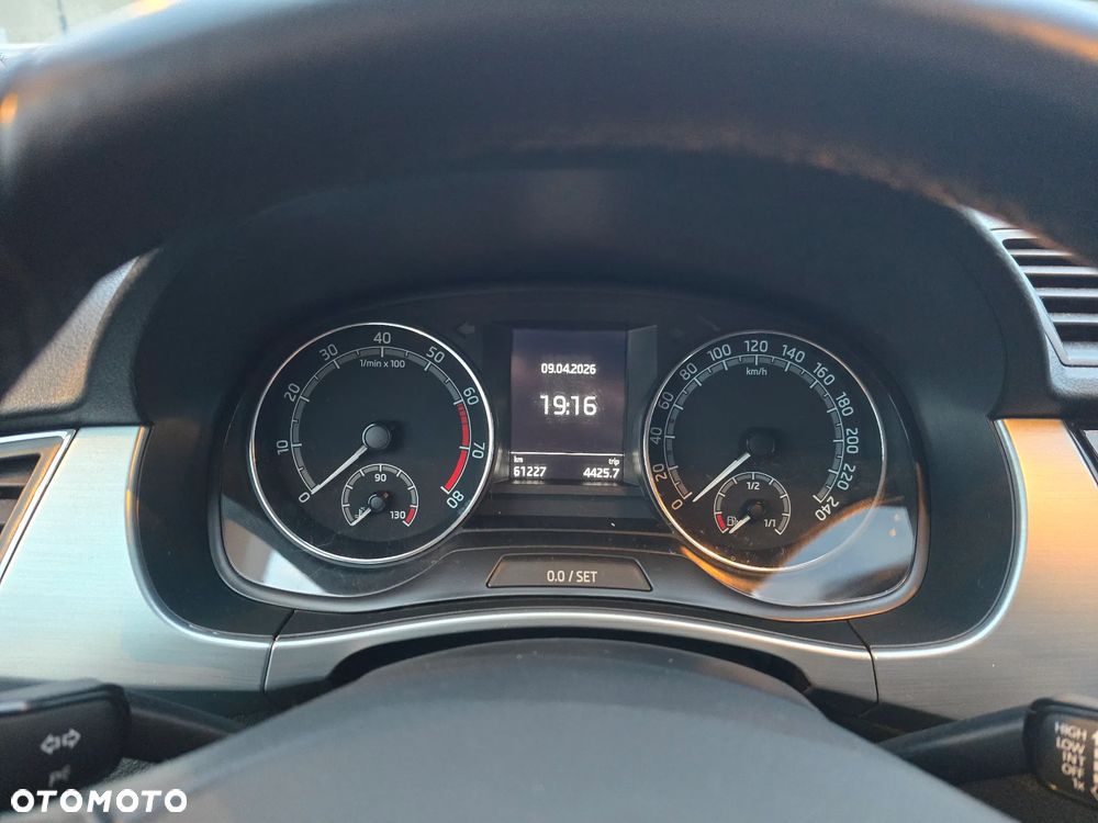 Skoda Fabia 1.0 Ambition - 17