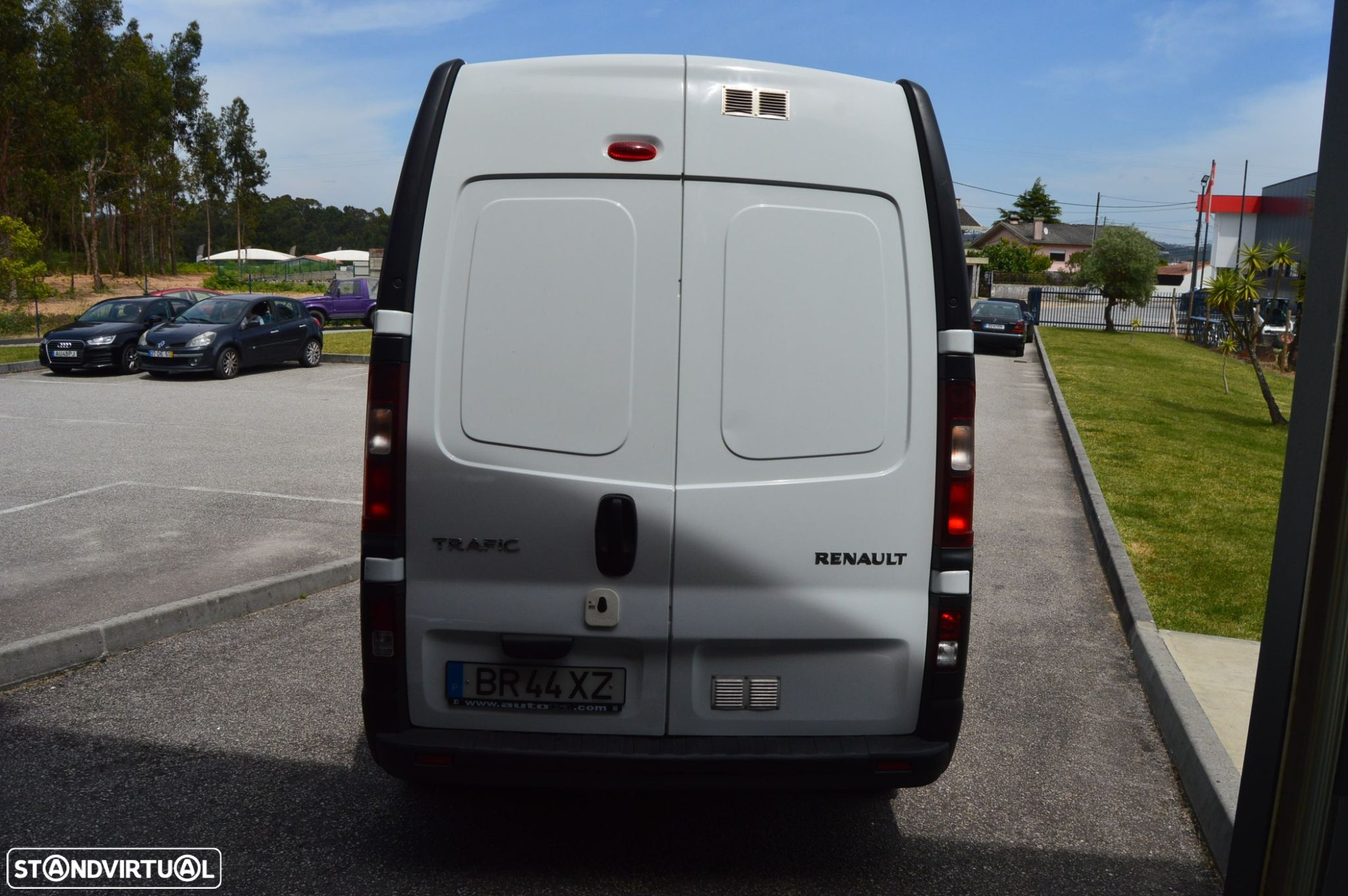 Renault Trafic Outro - 4