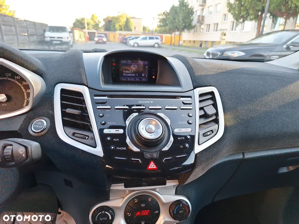 Ford Fiesta 1.6 Ti-VCT Titanium - 18