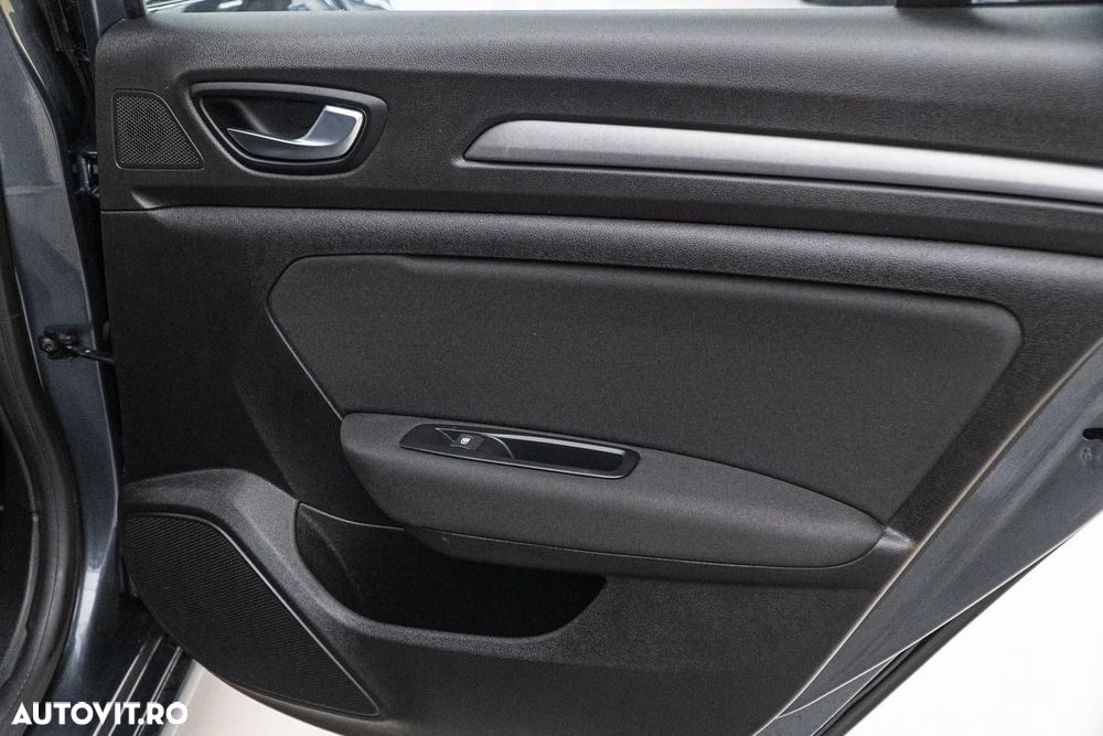 Renault Megane BLUE dCi 115 INTENS - 40