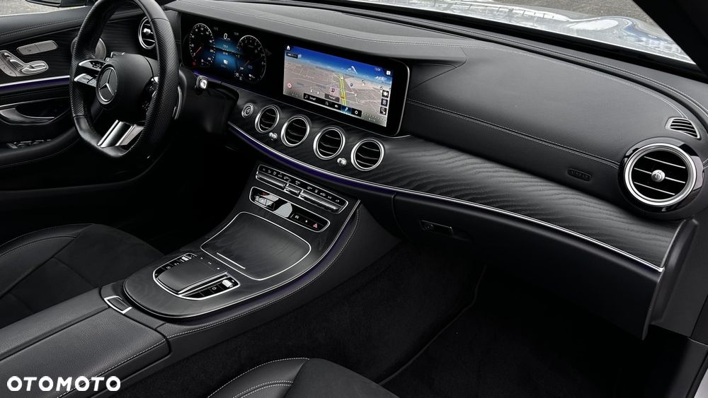 Mercedes-Benz Klasa E - 24