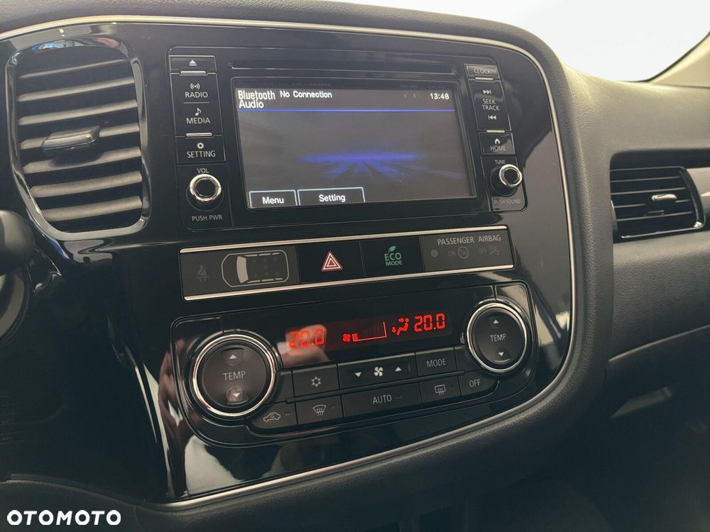 Mitsubishi Outlander - 26
