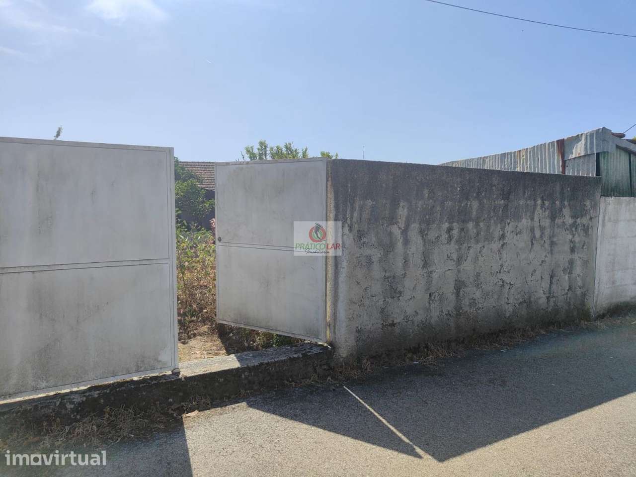 Moradia para restaurar  com terreno para construção em Nariz - Grande imagem: 3/31