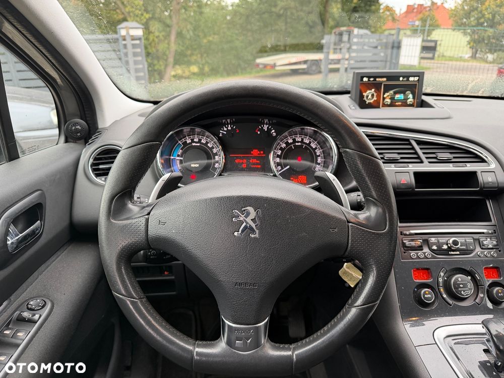 Peugeot 3008 Hybrid4 - 10