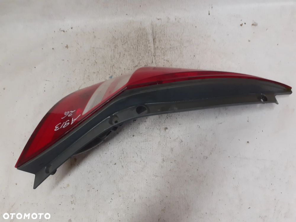 * LAMPA TYLNA LEWA TYŁ LEWO HYUNDAI I30 HB - 3