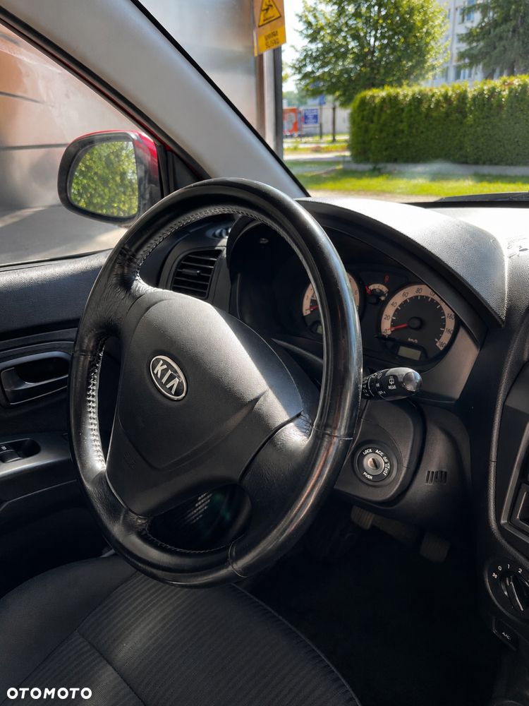 Kia Picanto - 4