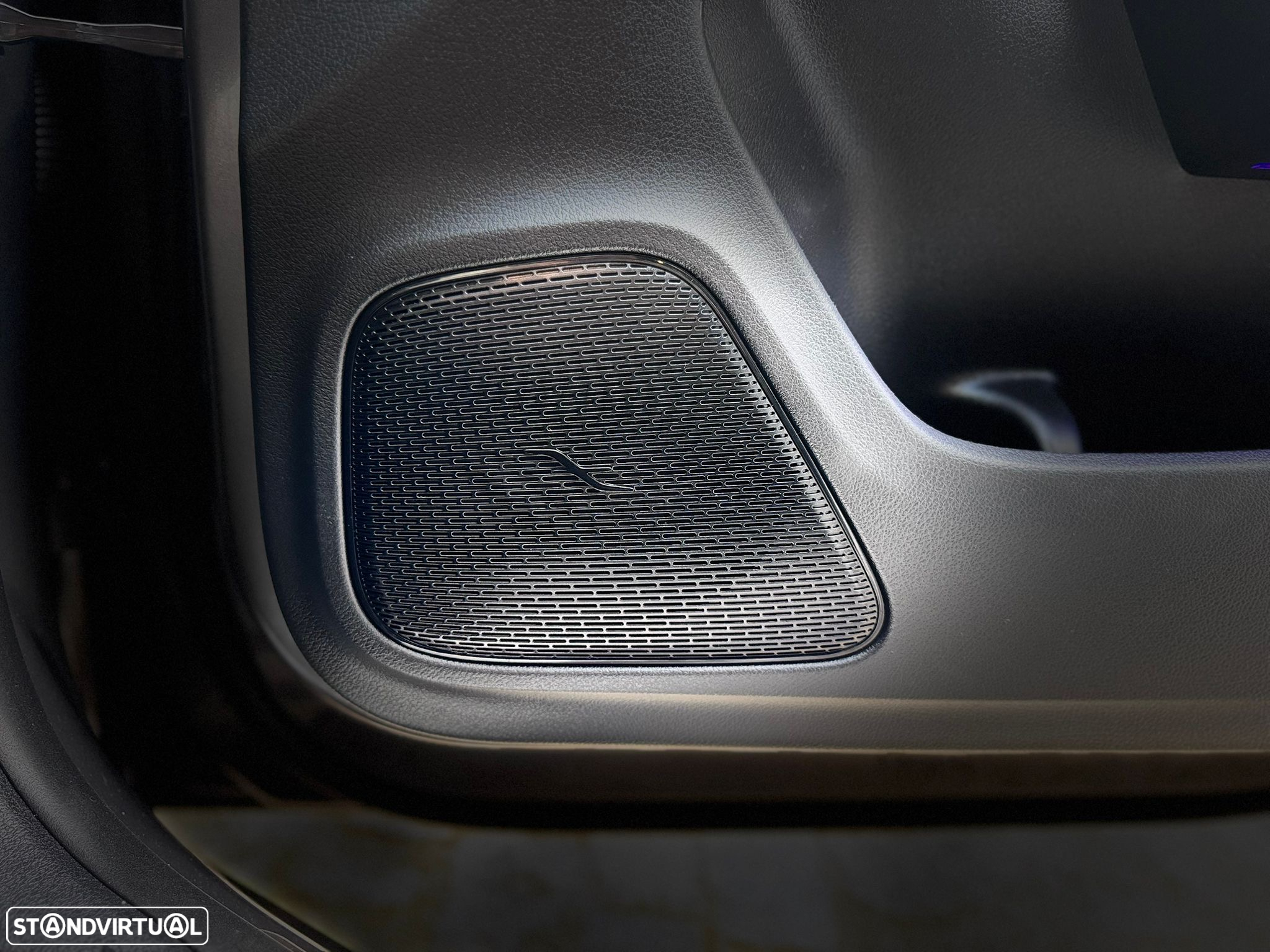 Mercedes-Benz CLA 180 - 11