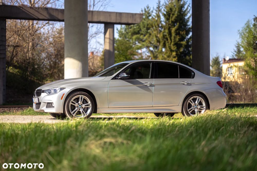 BMW Seria 3 340i xDrive Edition M Sport Shadow - 11