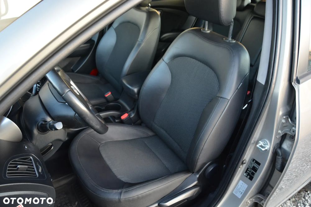 Hyundai ix35 - 28