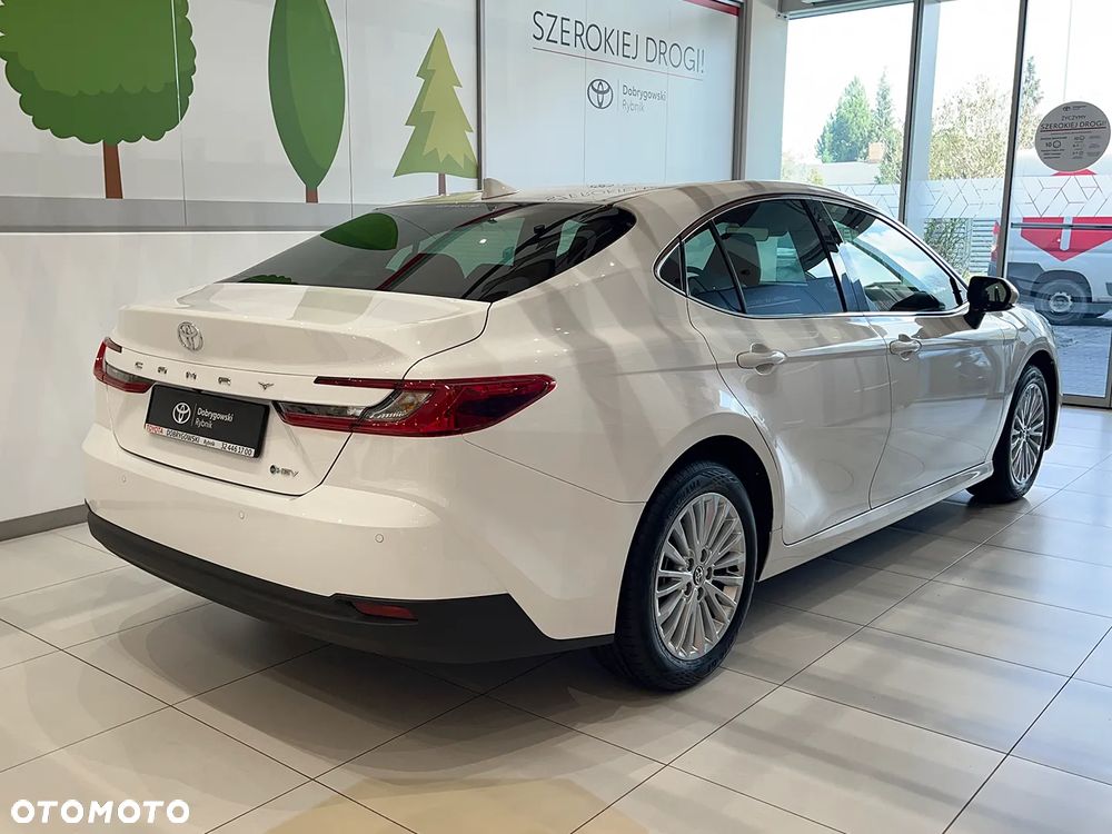 Toyota Camry 2.5 Hybrid Dynamic Force Comfort e-CVT - 3