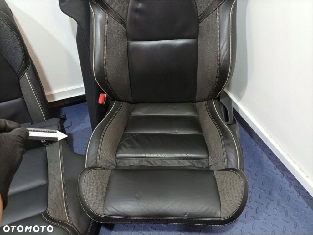 VOLVO XC60 II FOTELE KANAPA KOMPLET SKÓRA BOCZKI DRZWI R-DESIGN - 6