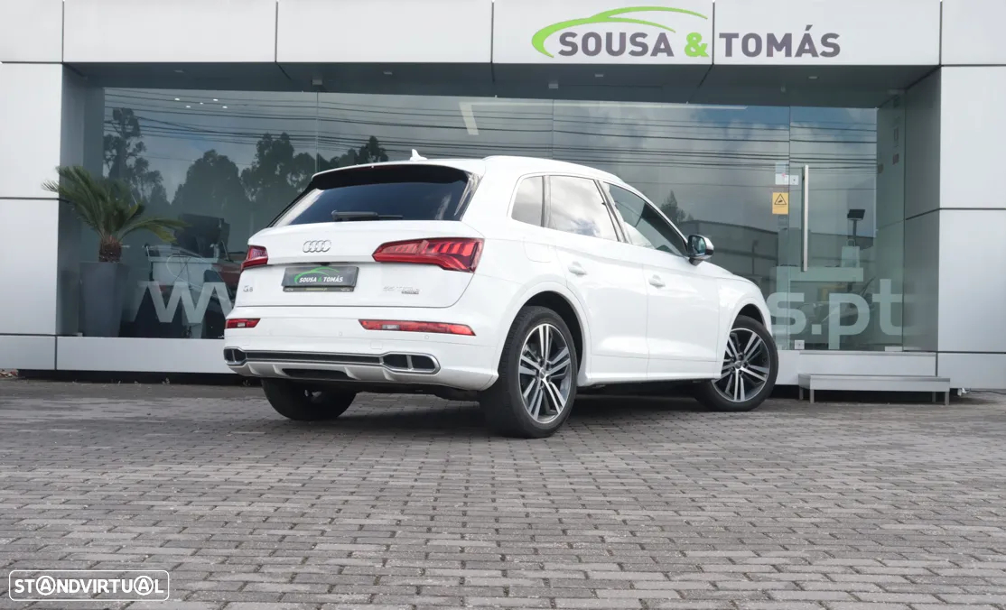 Audi Q5 55 TFSIe quattro S line S tronic - 4