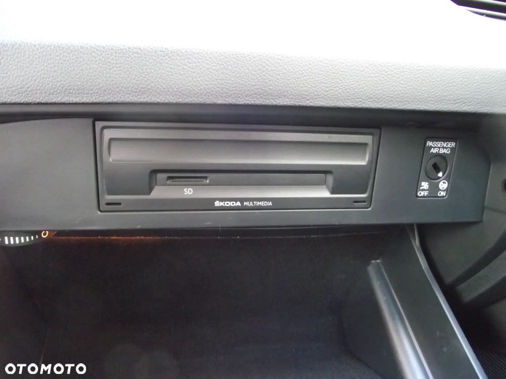 Skoda Octavia 1.5 TSI ACT Ambition - 33