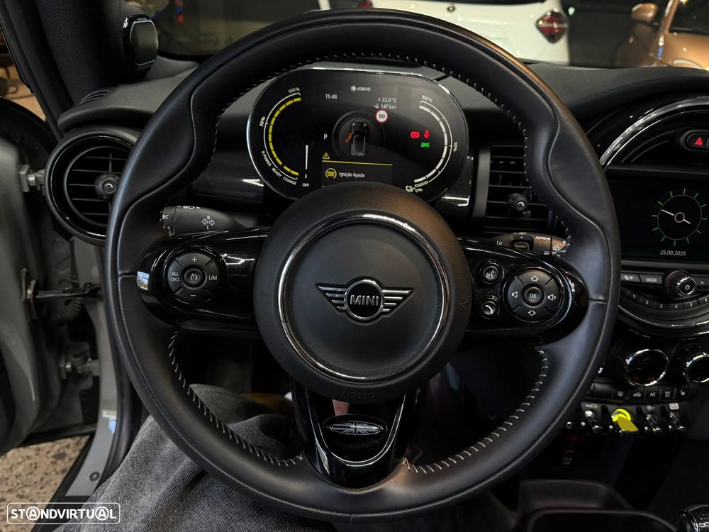 MINI 3 Portas Cooper SE Yours - 21