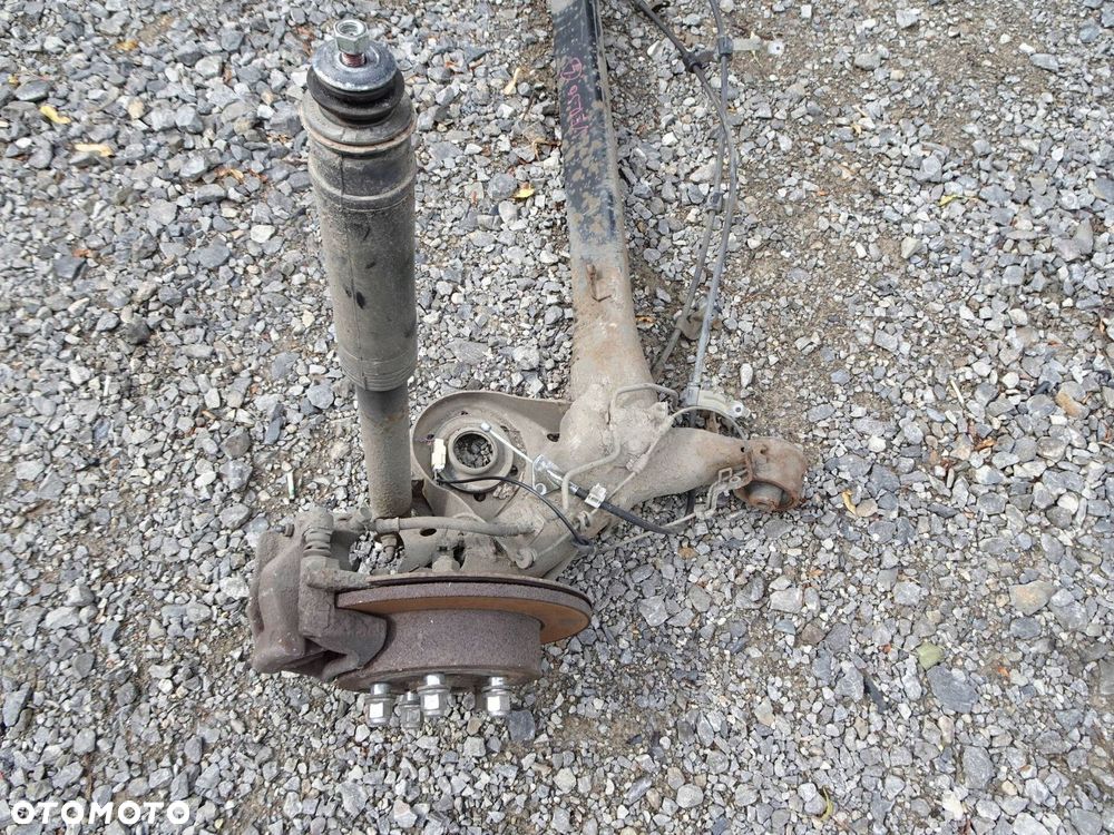 belka tył zawieszenie kpl. toyota verso 09-13 r. - 2