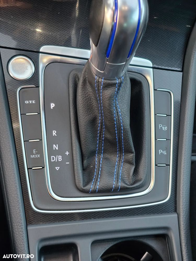 Volkswagen Golf - 13