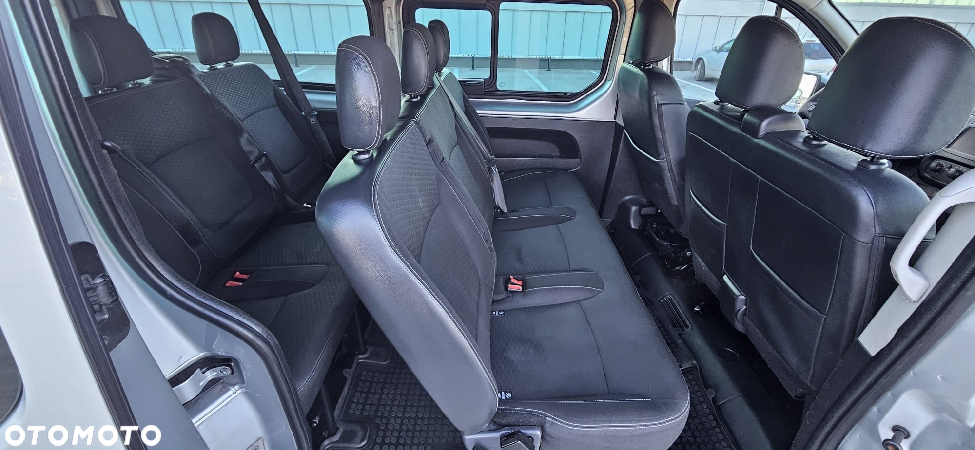 Opel Vivaro - 16