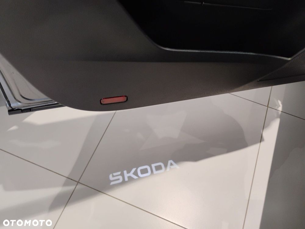 Skoda Karoq 1.5 TSI ACT Sportline DSG - 25