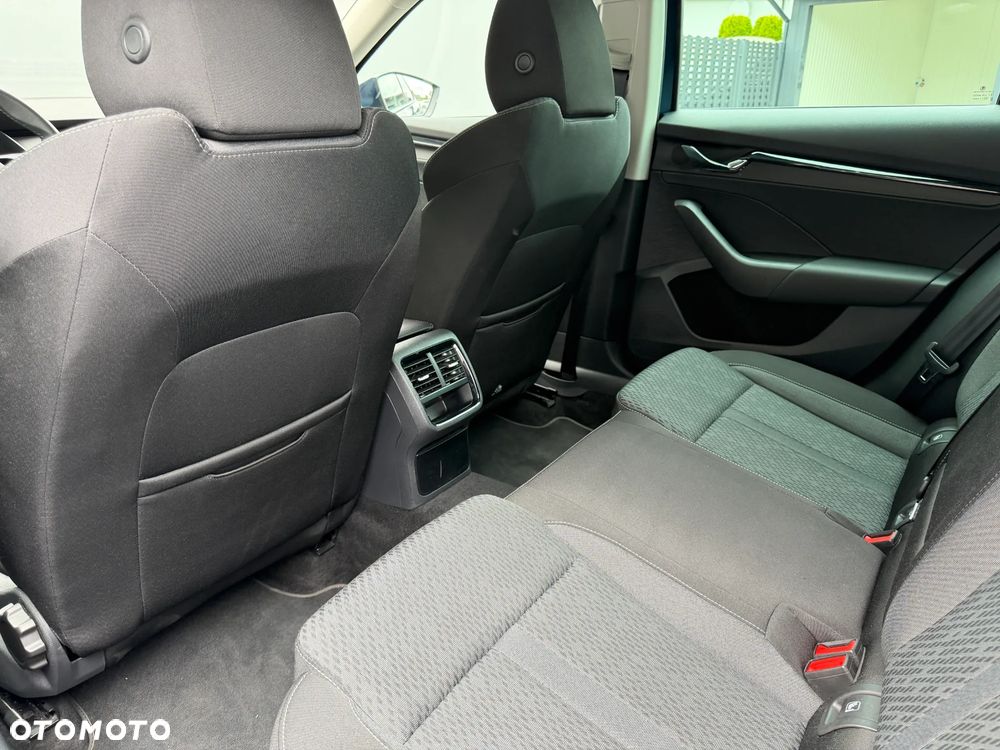 Skoda Octavia 2.0 TDI SCR Ambition - 27