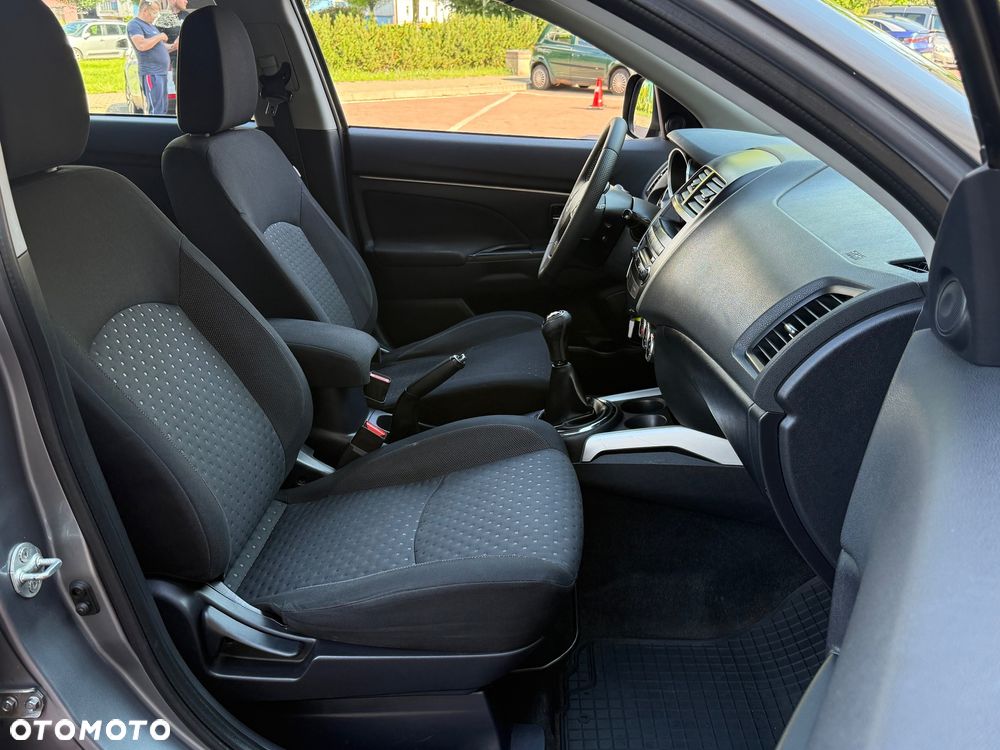 Mitsubishi ASX - 38