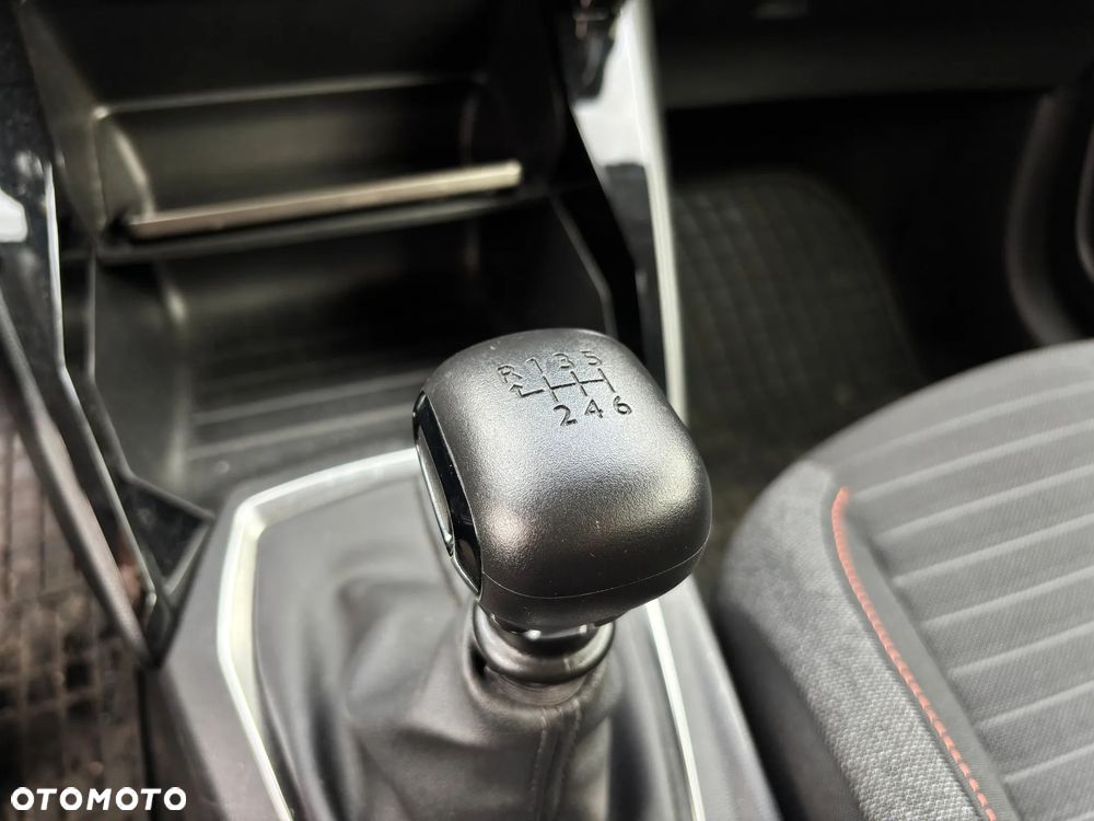 Peugeot 208 BlueHDi 100 Active Pack - 14