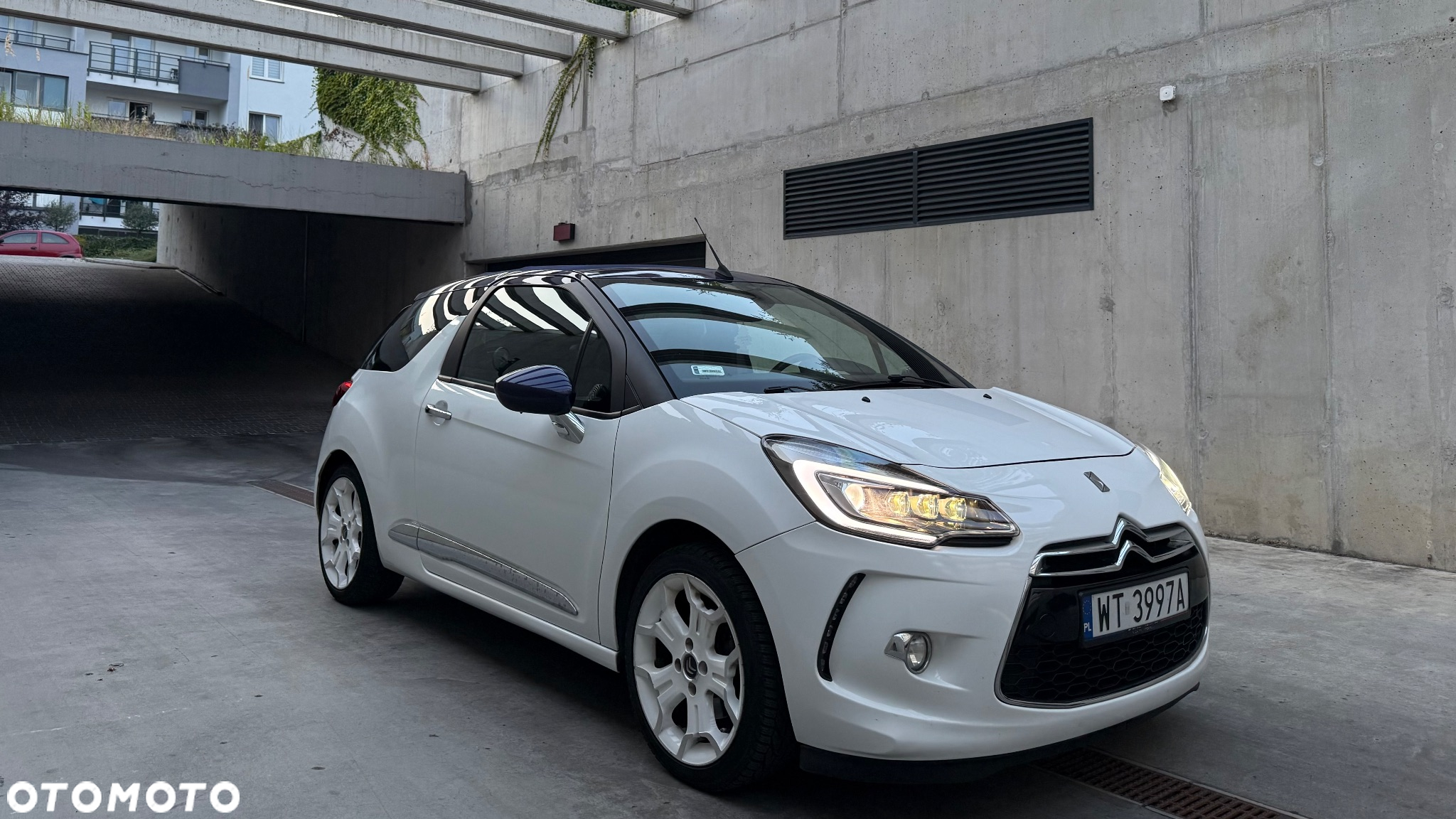 Citroën DS3 1.6 THP SportChic - 4