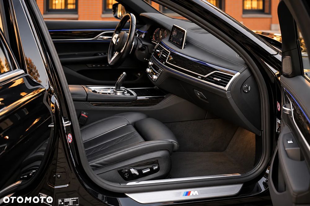 BMW Seria 7 - 23