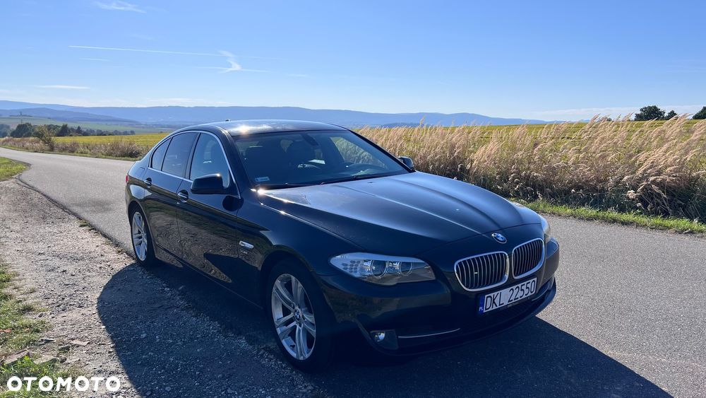 BMW Seria 5 525d xDrive - 8