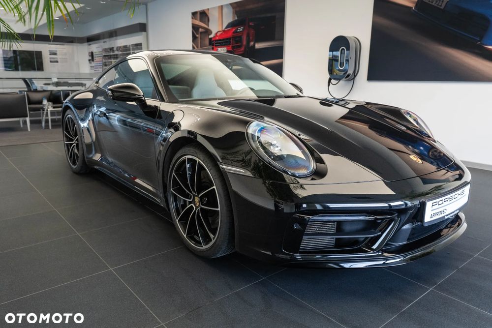 Porsche 911 Carrera 4S - 5