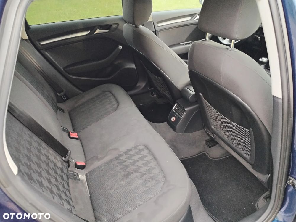 Audi A3 Sportback - 17
