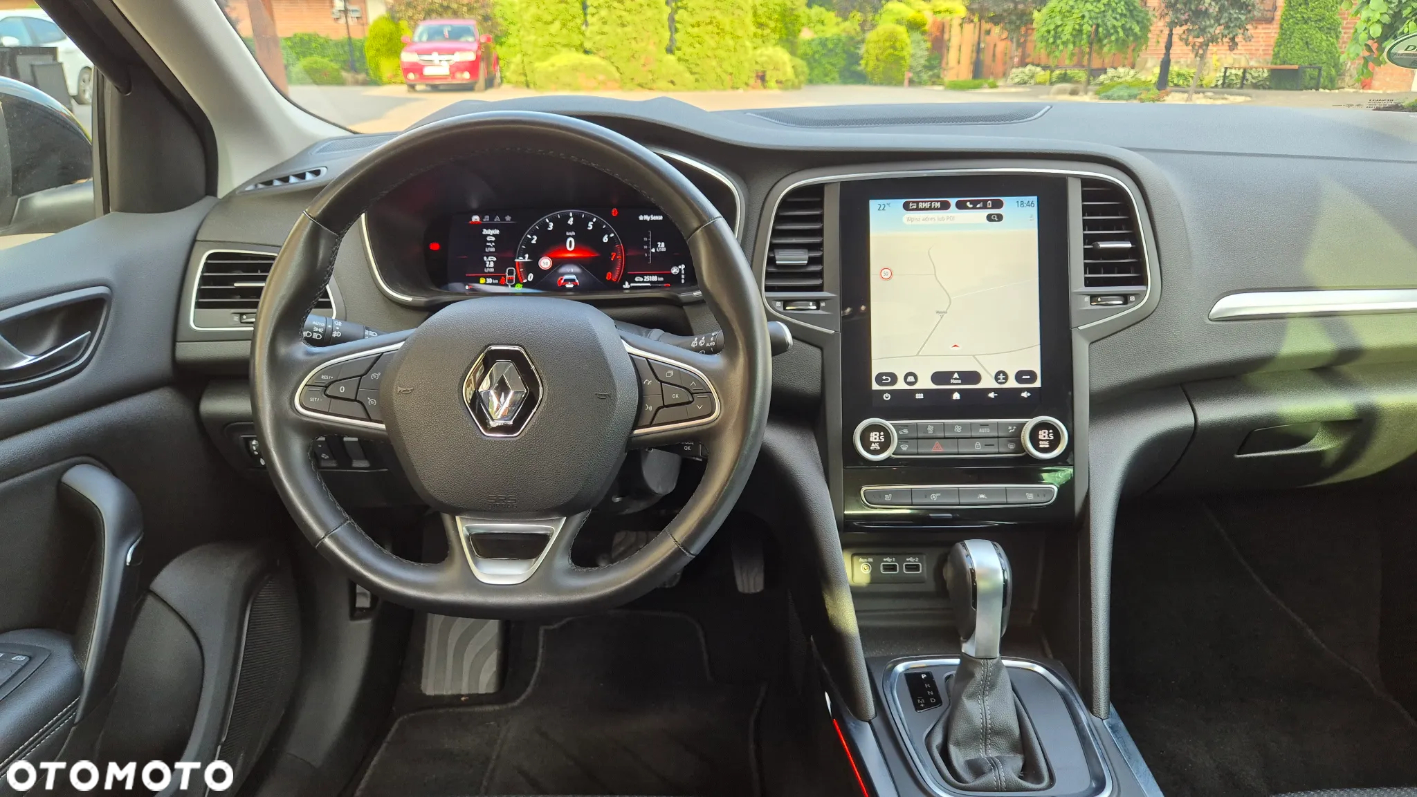 Renault Megane 1.3 TCe FAP Techno EDC - 25