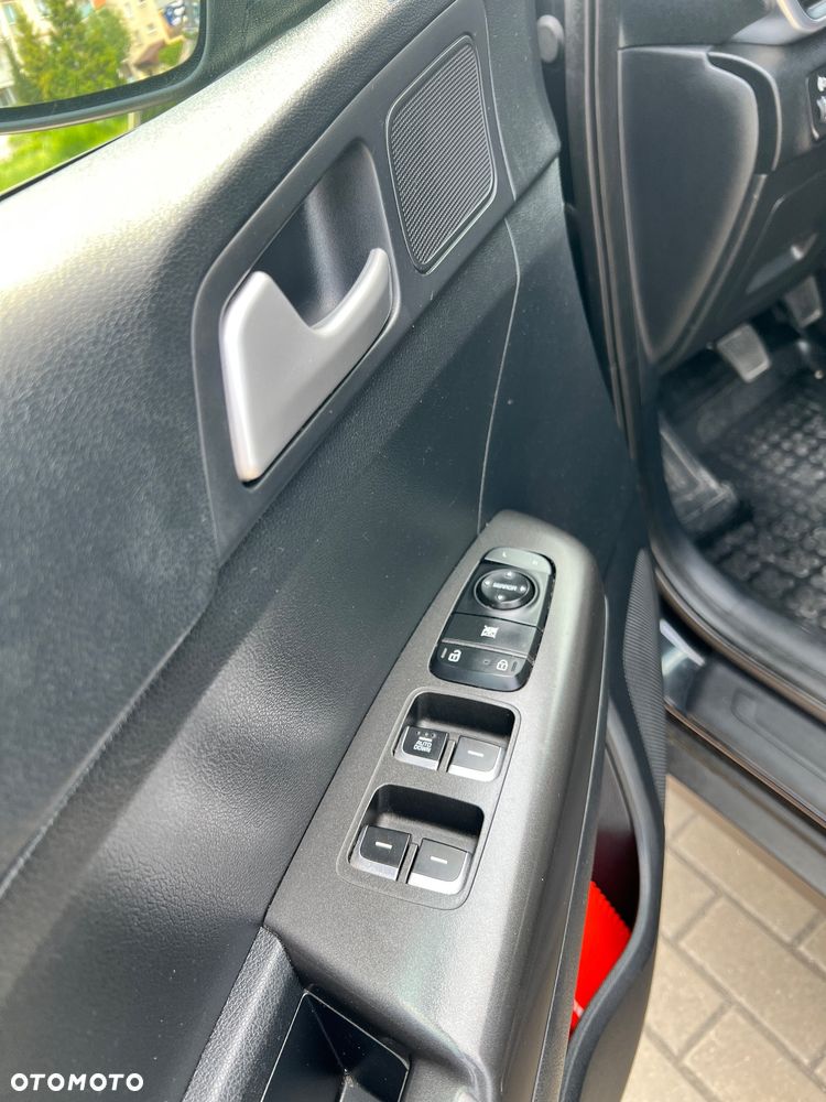 Kia Sportage 1.7 CRDI M 2WD - 11