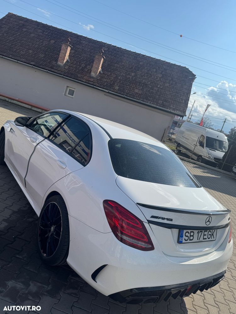Mercedes-Benz C - 3