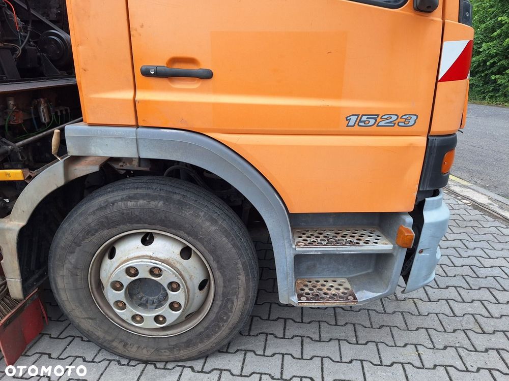 MIKANN Atego 1523 - 32