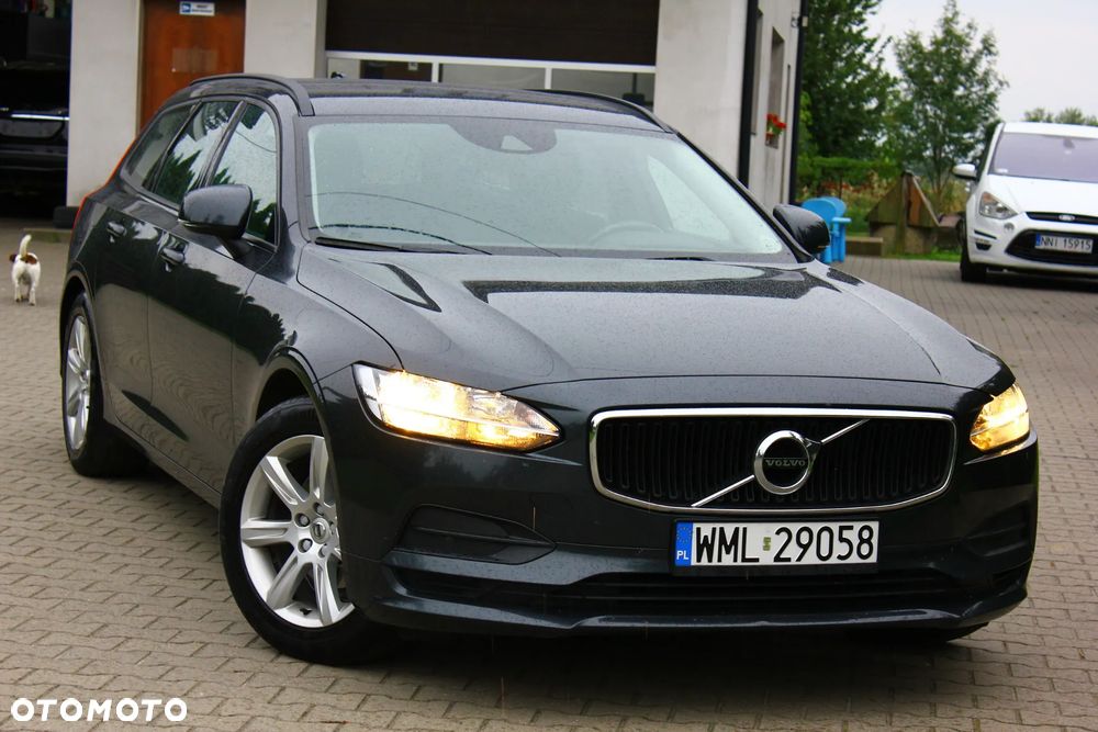 Volvo V90 D3 Momentum - 2