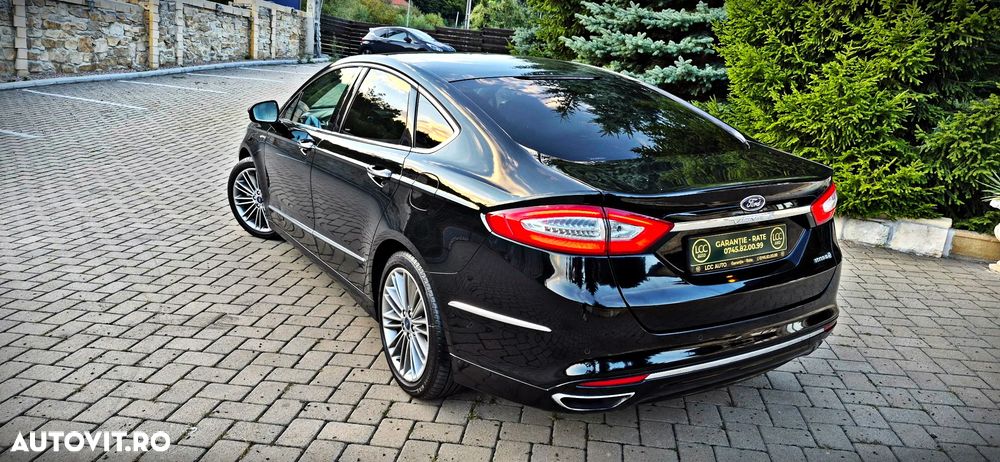 Ford Mondeo 2.0 HEV Vignale - 12