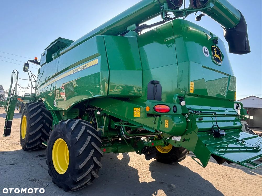 John Deere T670i - 4