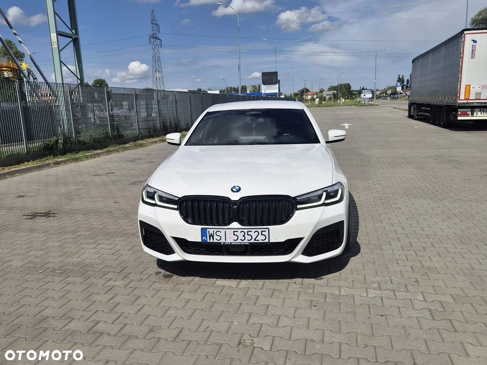 BMW Seria 5 530d xDrive mHEV M Sport sport - 2