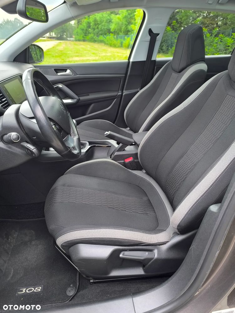 Peugeot 308 1.2 PureTech Style S&S - 11