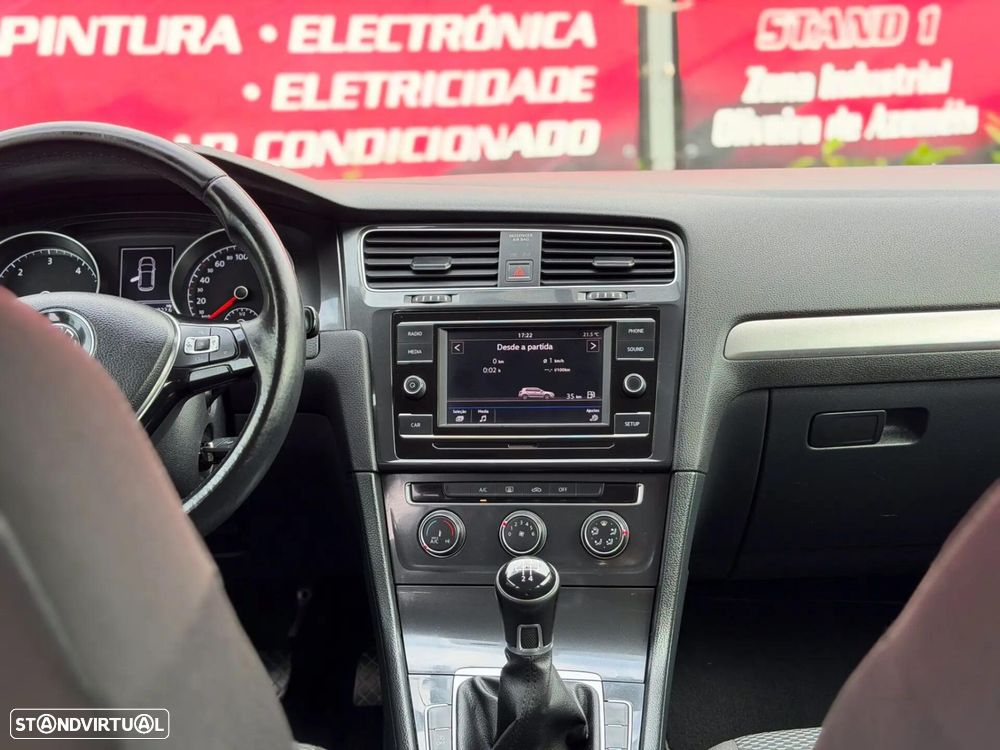 VW Golf 1.6 TDI Confortline - 18